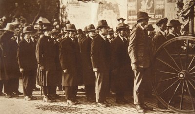 The Funeral of Alderman Terence McSwiney, Lord Mayor of Cork, 1920 by Unbekannt Unbekannt